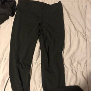 Plain black leggings